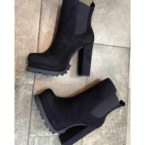 𝙇𝙖𝙨𝙩 𝙎𝙞𝙯 10🥇🖤Blk Suede Lug Sole Platform - Picture 5 of 8